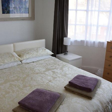 The Cove Guest House Rhyl Extérieur photo
