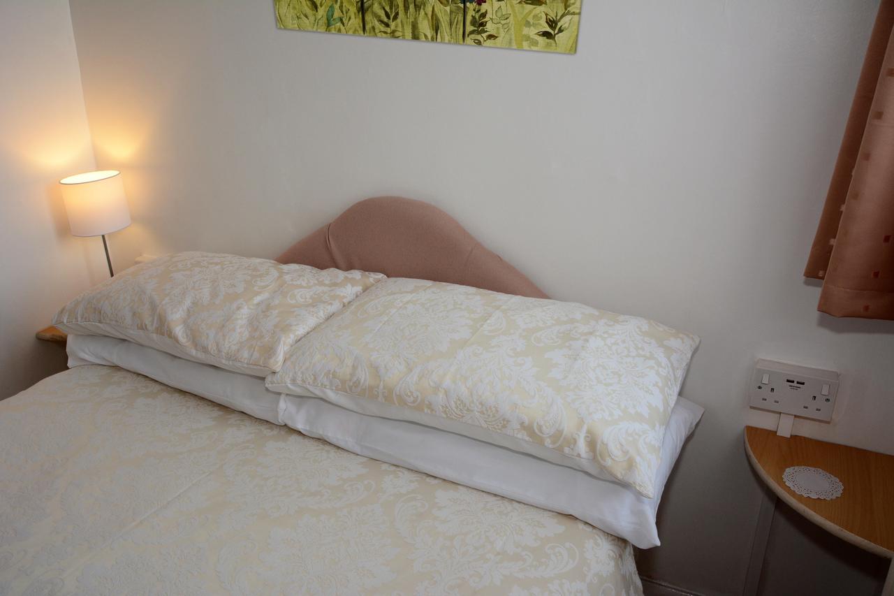 The Cove Guest House Rhyl Extérieur photo