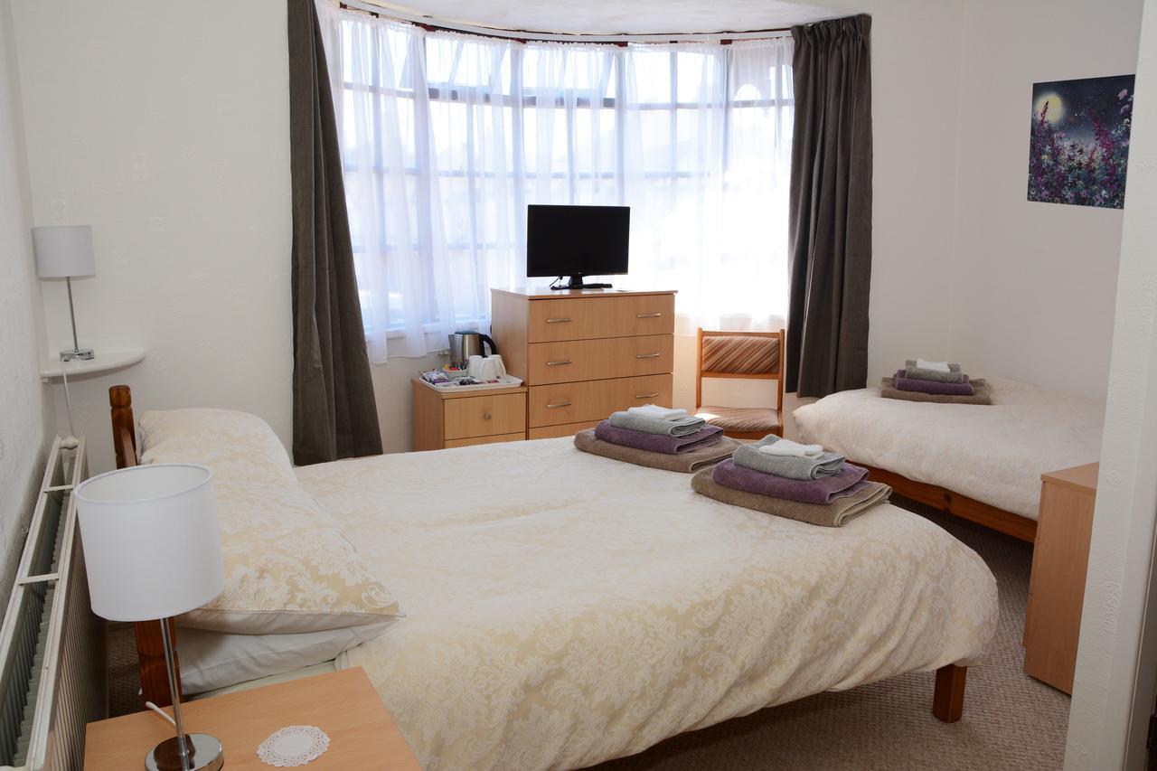 The Cove Guest House Rhyl Extérieur photo