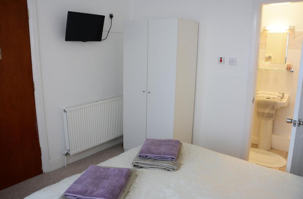 The Cove Guest House Rhyl Extérieur photo
