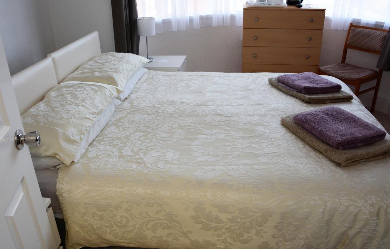 The Cove Guest House Rhyl Extérieur photo